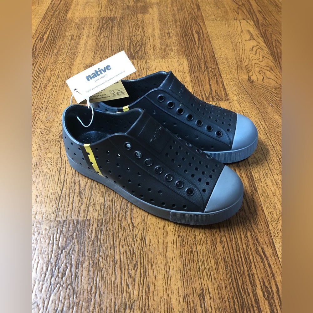 Native Jefferson Block Shoe size C12